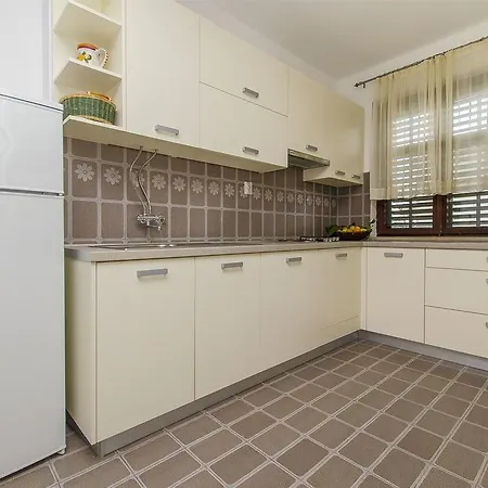 Igor Apartment Turanj